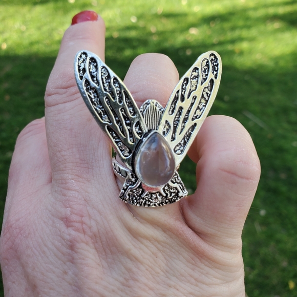 New Rose Quartz Flying Insect Silver Ring. - Picture 14 of 15